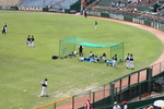 広島市民球場・外野の練習風景