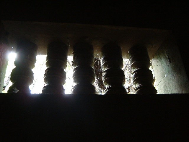 ベンメリア・回廊に入る光の写真の写真