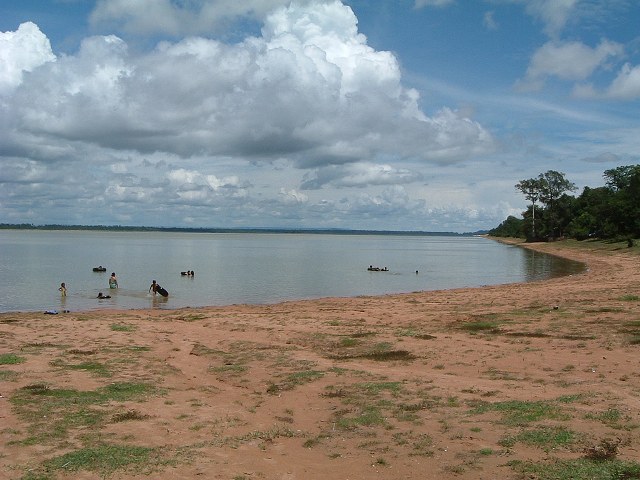西バライ・北東方向の池の写真の写真