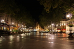 アヴィニョン・夜のオルロージュ広場