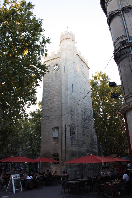 アヴィニョン・ピ広場の時計塔の写真の写真