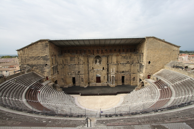 世界遺産・オランジュのローマ劇場とその周辺及び'凱旋門の写真の写真