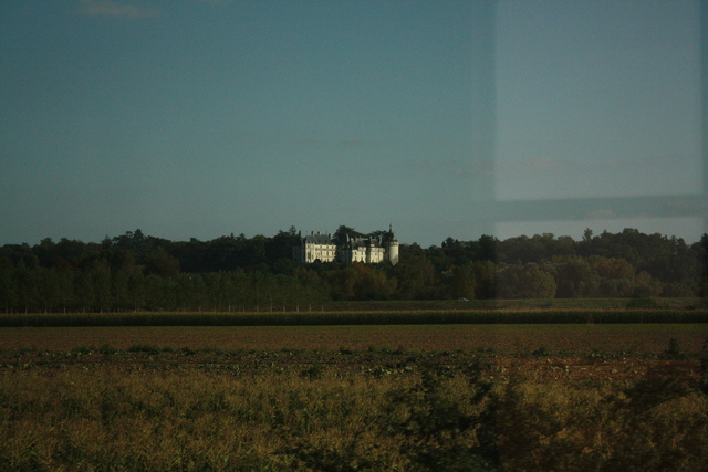 電車から見るショーモン・シュル・ロワール城の写真の写真