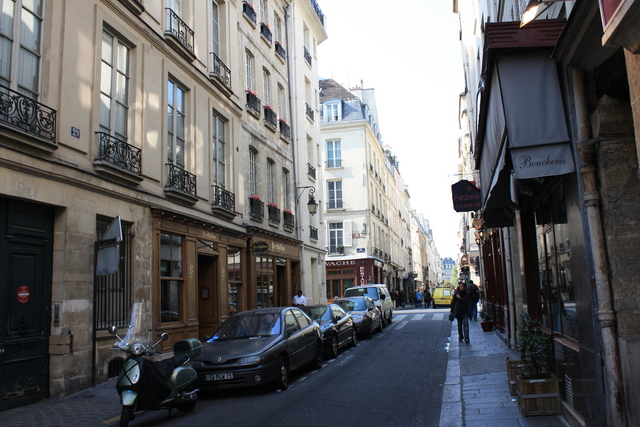 パリ・サン・ルイ・アン・リル通り・Hotel particulier(29・左手前)の写真の写真