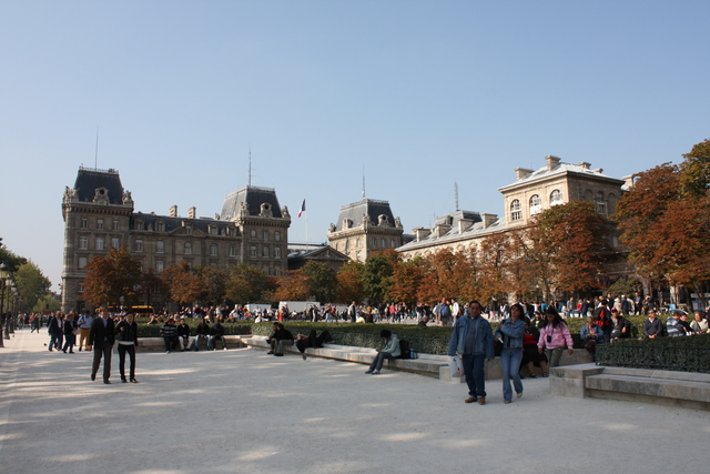 パリ・パルヴィ・ノートル・ダム広場の写真の写真