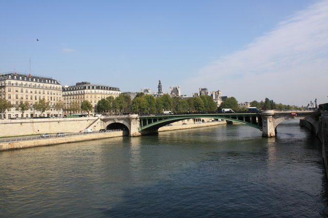 パリ・ノートル・ダム橋の写真の写真