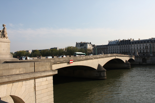 パリ・カルーセル橋の写真の写真