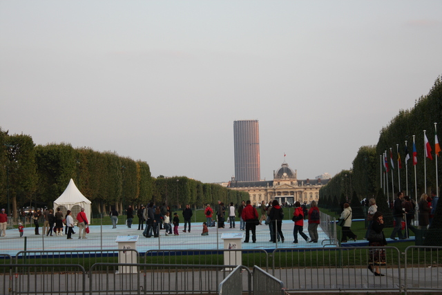 パリ・シャン・ド・マルス公園の写真の写真