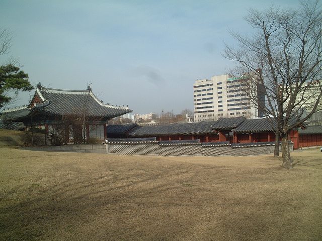 韓国・ソウル・昌慶宮の入り口までもうちょっとの写真の写真