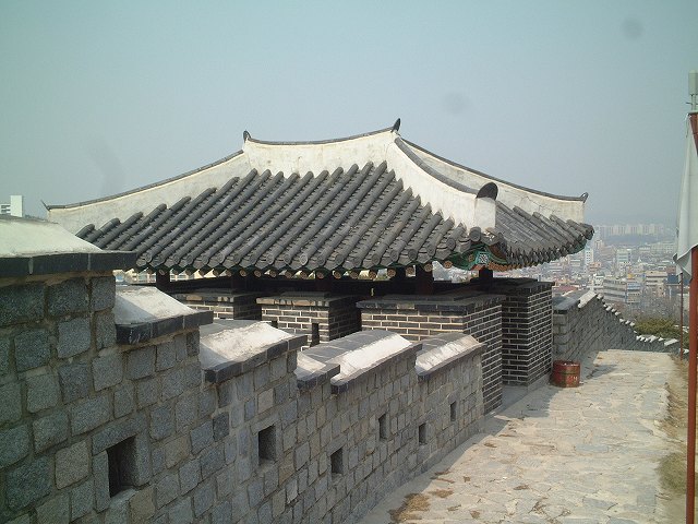 韓国・水原・華城・西砲楼の写真の写真