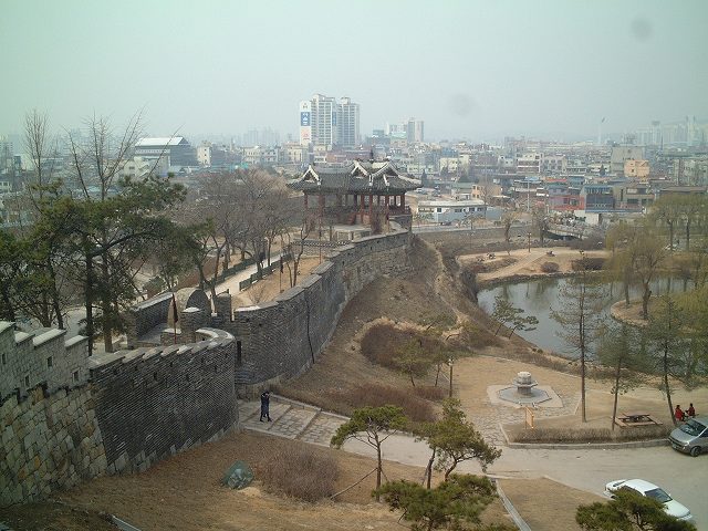 韓国・水原・華城・東暗門と訪花随柳亭の写真の写真