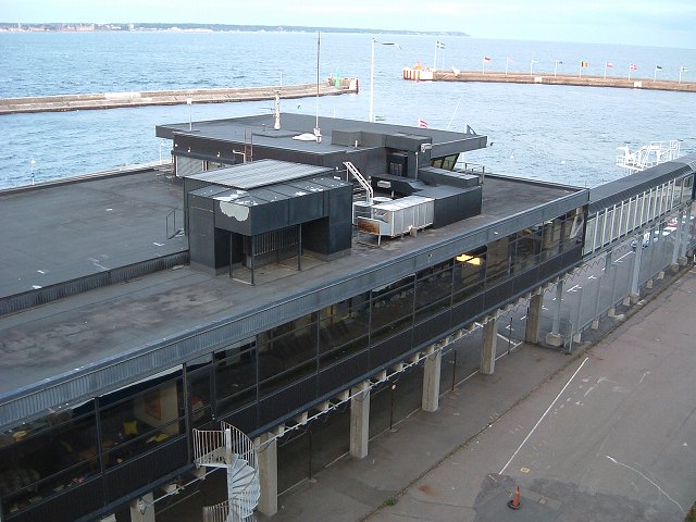 船(DFDS)・ヘルシンボリのフェリーターミナルの写真の写真