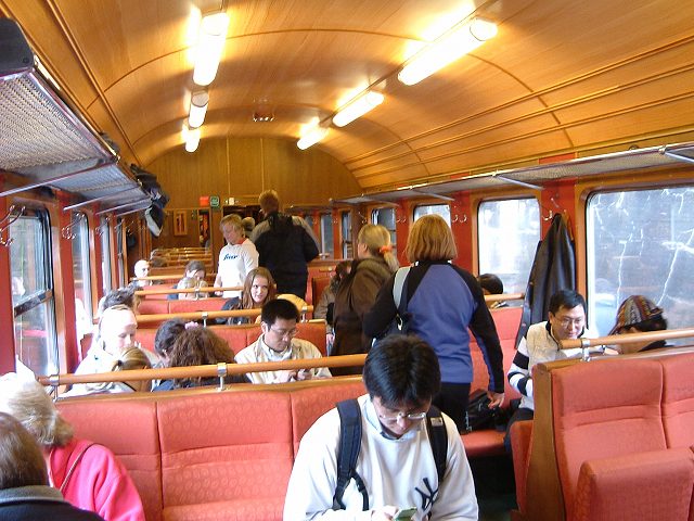 ミュダール〜フロム(フロム鉄道)・列車の中の写真の写真