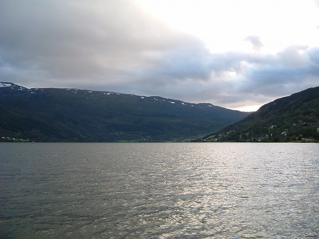 ヴォスヴォス・ヴァングス湖 (南西方向)の写真の写真