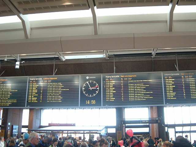 ベルゲン〜オスロ・オスロ駅に到着の写真の写真