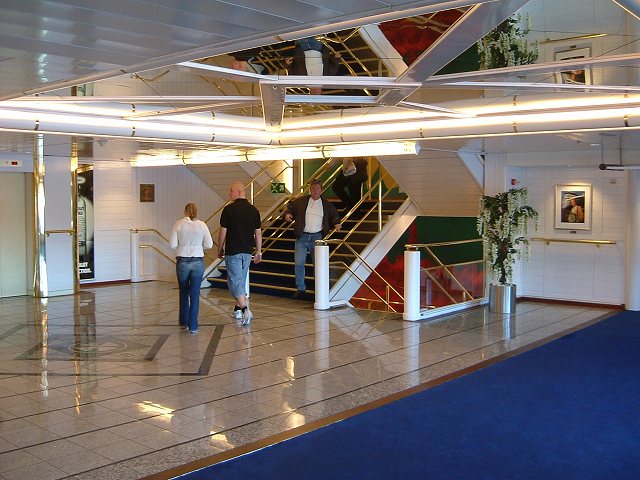船(DFDS)・階段の写真の写真