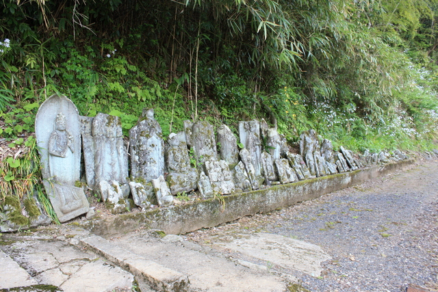 一乗谷・盛源寺の石仏１の写真の写真
