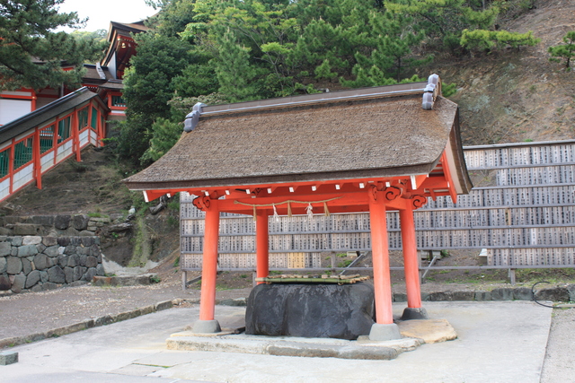 日御碕神社・日沈宮(下の宮)手水舎の写真の写真