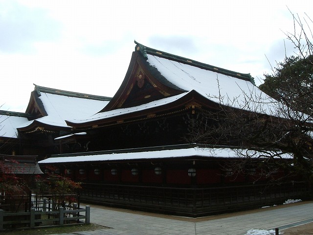京都・北野天満宮・本殿の裏側の写真の写真