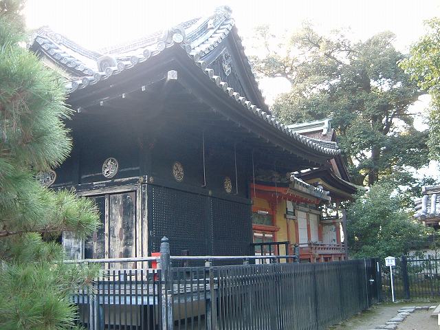 京都・南禅寺・金地院・東照宮・拝殿(左)の写真の写真