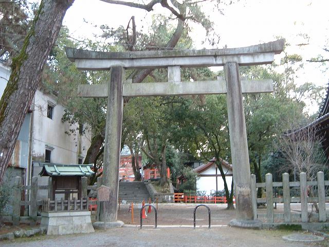 京都・八坂神社・石鳥居の写真の写真