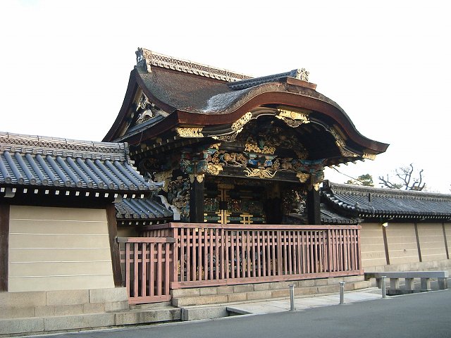 世界遺産・京都・西本願寺・外から見る唐門の写真の写真