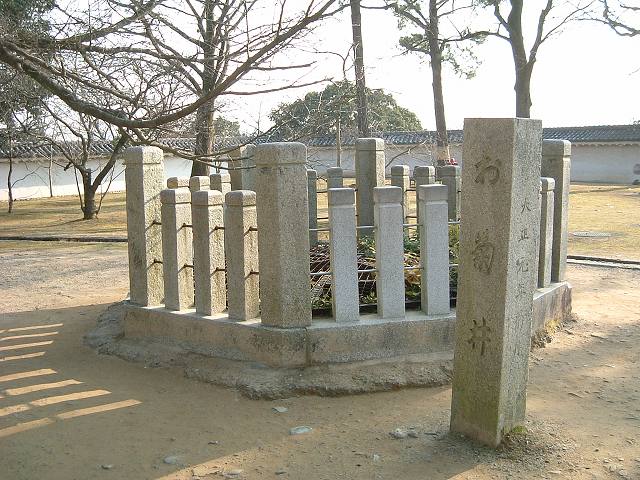 世界遺産・特別史跡・姫路城・播州皿屋敷のお菊井戸の写真の写真