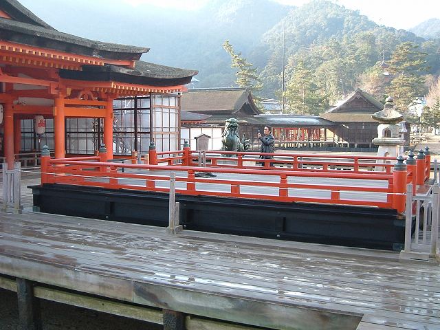 世界遺産・特別名勝・特別史跡・宮島・厳島神社・平舞台の上にある高舞台の写真の写真