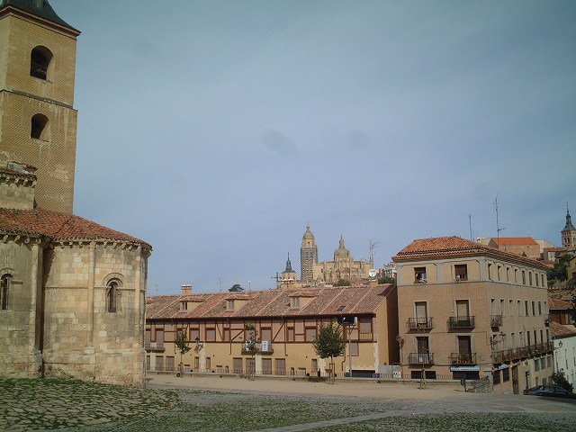 世界遺産・セゴビア・サン・ミリャン教会から見るカテドラルの写真の写真
