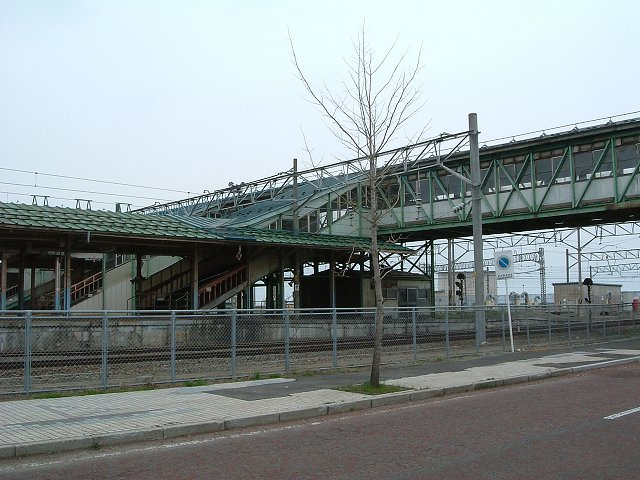 青森駅・今は八甲田丸と青い海公園とを結ぶ連絡橋の写真の写真