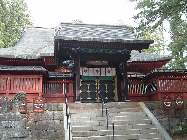 岩木山神社・中門と拝殿の写真の写真