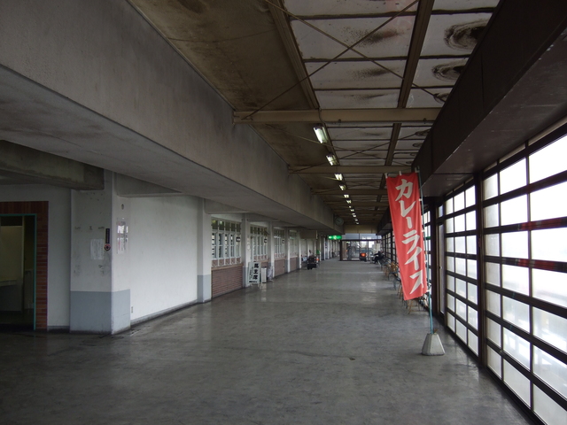 北海道遺産・ばんえい競馬・2階はやや明るいの写真の写真