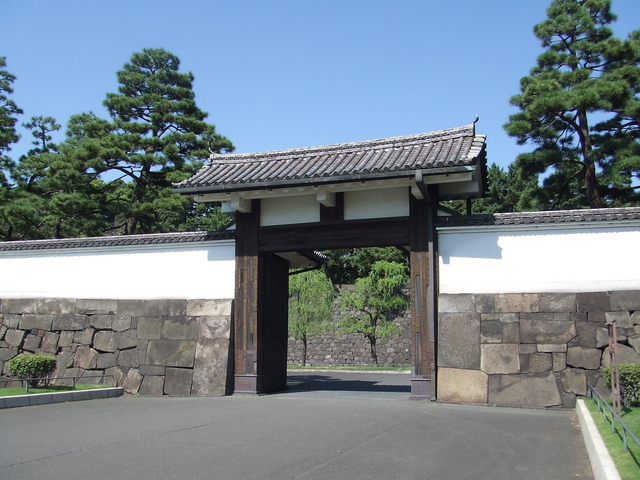 特別史跡・江戸城跡・外側から見る外桜田門高麗門の写真の写真