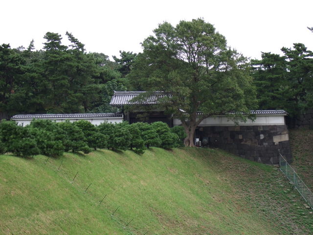 江戸城跡・内堀・半蔵門の写真の写真