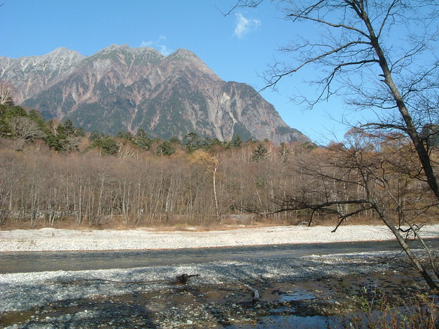 特別名勝・特別天然記念物・上高地・ヨセミテ国立公園にそっくりの写真の写真