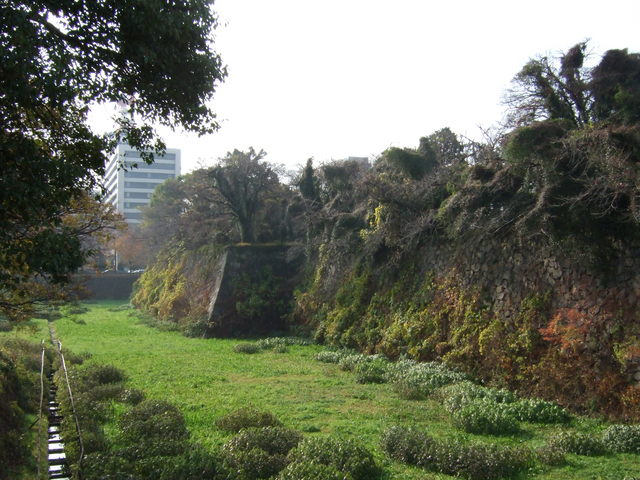 特別史跡・名古屋城跡・二之丸大手二之門付近から見る外堀の写真の写真
