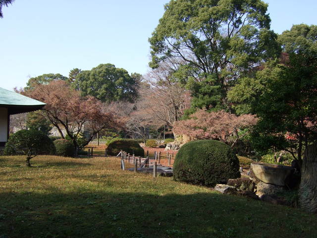 特別史跡・名古屋城跡・名勝・二之丸庭園・茶室の裏側に続くの写真の写真