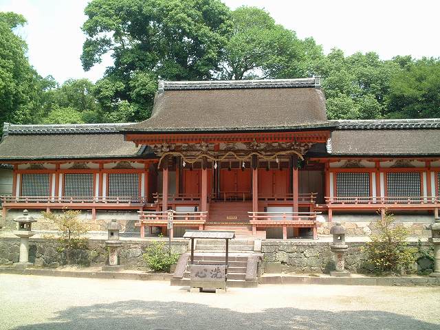 世界遺産・奈良・薬師寺休岡八幡神社社殿本殿の写真の写真