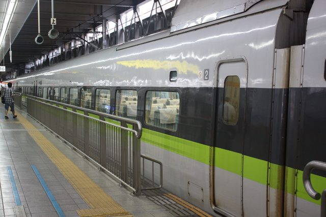 １００系新幹線・新塗装・中間車４の写真の写真
