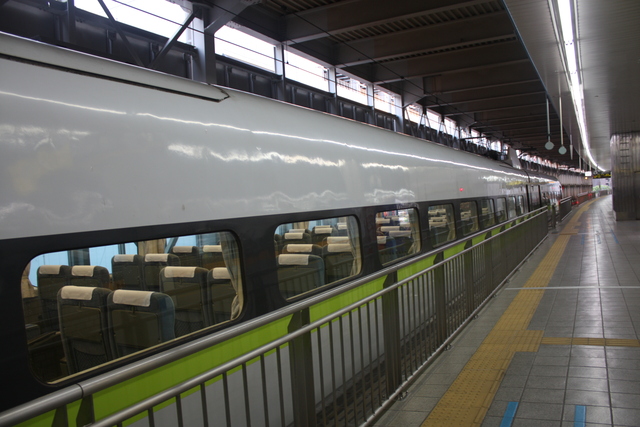 １００系新幹線・新塗装・中間車５の写真の写真