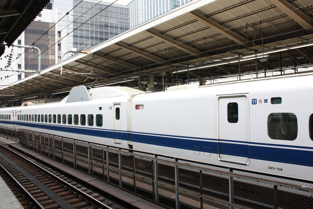 新幹線３００系・10号車と11号車の写真の写真