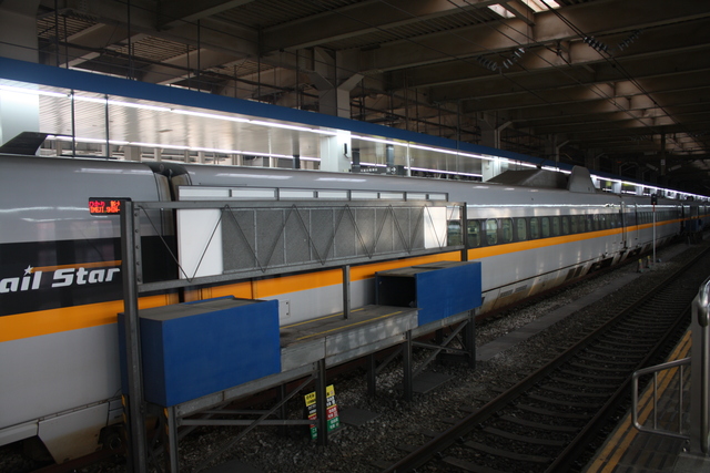 新幹線700系・Rail Star・１号車から見る２号車の写真の写真