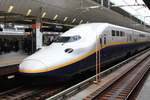 新幹線「E4系」