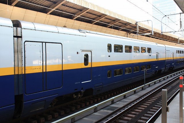 新幹線E4系・11号車(大宮側)の写真の写真