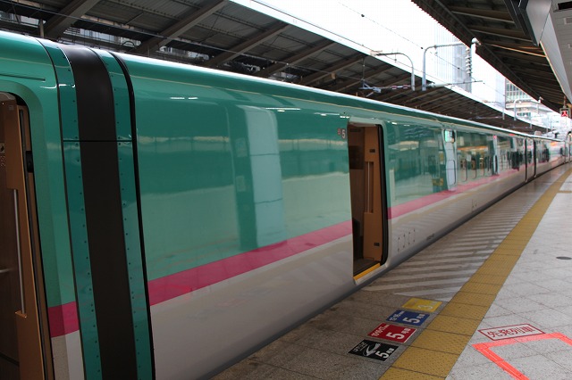 新幹線「E５系」・5号車(大宮側)の写真の写真