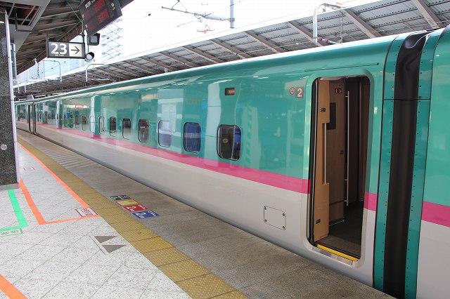新幹線「E５系」・2号車(東京側)の写真の写真