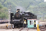 蒸気機関車C57 180号機・3次形の先輪はD52形用の流用