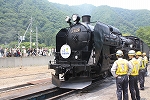 蒸気機関車C61 20号機・復路のためのメンテナンス中