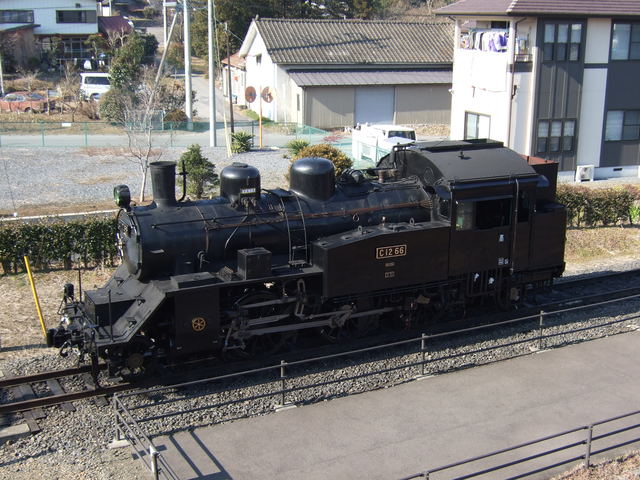 蒸気機関車(SL)のC12・上から見るSLの写真の写真