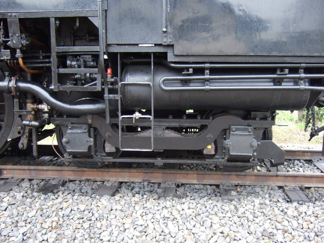 蒸気機関車(SL)のC11 325・後ろの従台車の写真の写真